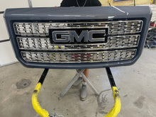 2015-2019 Sierra 2500HD Denali Grille Colormatched
