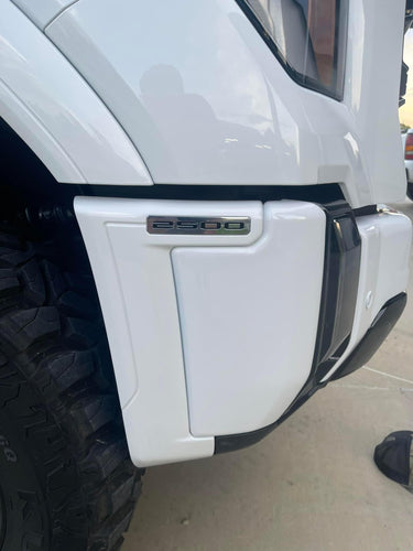 2024+ GMC Front bumper side moldings painted